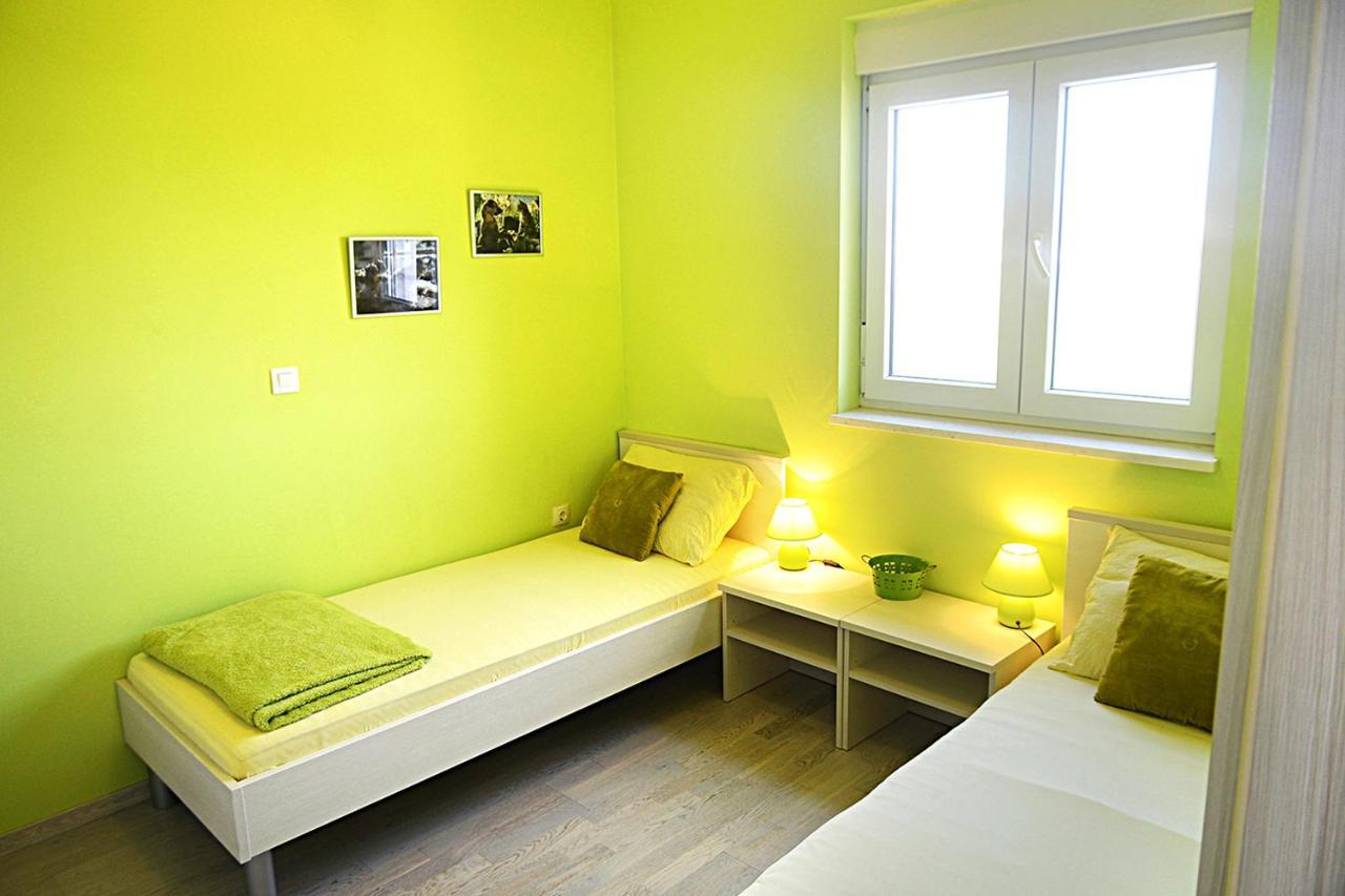 Leona Apartman Póla Kültér fotó
